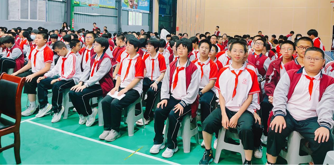【超德教研】从《送别》到《光亮》：超德中学诗词演唱会证明：五千年文明从未老去，只是换了件青春的衣裳