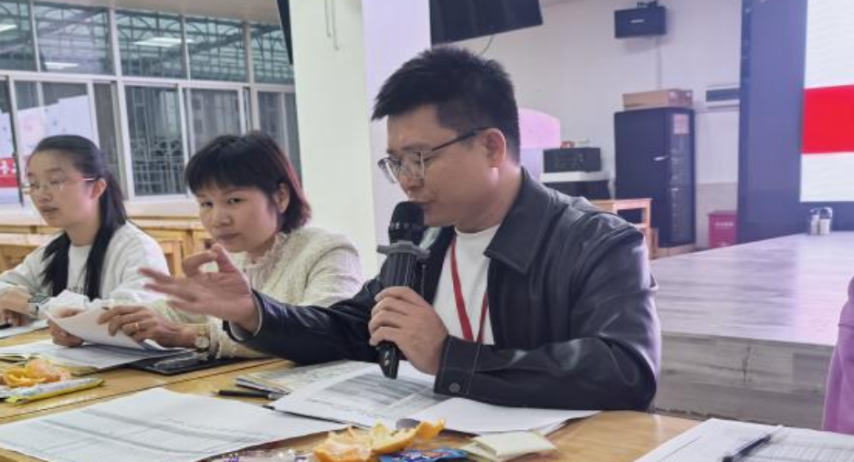 【超德教研】一场分析会，一套组合拳：高一教师团队聚力“精准备教、课堂出彩”实践