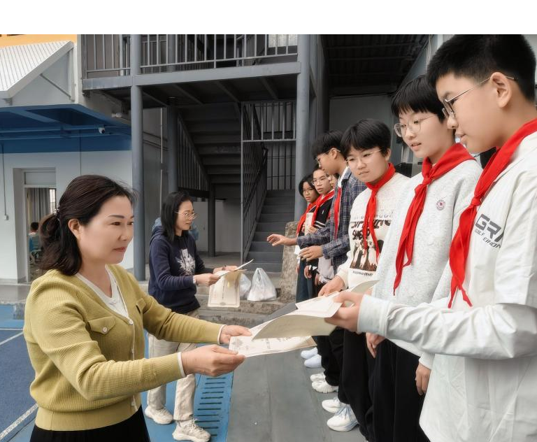 【超德教研】一纸英文墨，满目少年情 | 初一英语书法比赛成果展