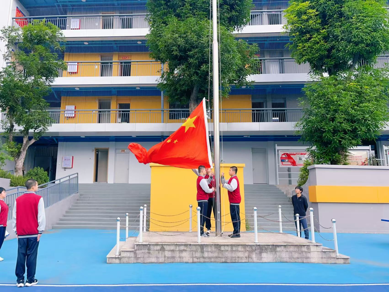 【超德德育】我们无法替先辈原谅，但我们可以替他们铭记 | 超德中学“国家公祭日”纪念活动