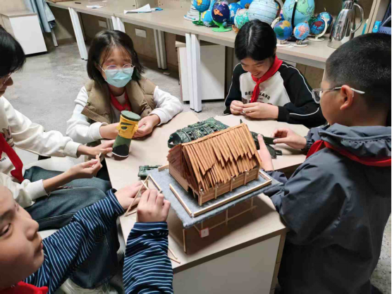 【超德教研】复刻一件国宝，解锁一段文明：超德中学学生用指尖“破译”祖先留下的“二维码”