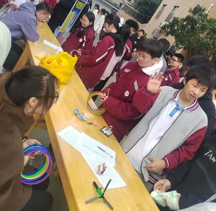 【超德教学】给好奇一座实践的桥梁：超德中学科艺节理综专场精彩瞬间（三）