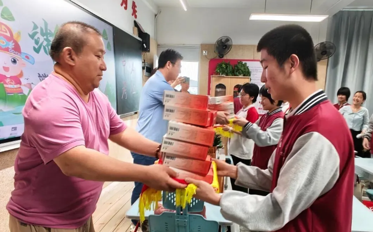 【超德德育】既要步步登高，也要一举高中！“糕粽”仪式感拉满士气