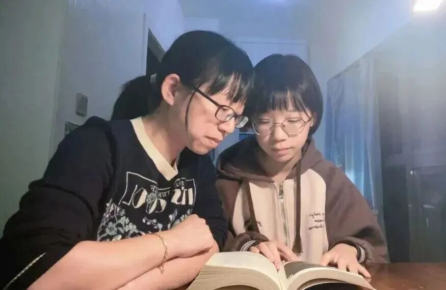 【超德德育】一张照片、一段文字、一幅手绘,初中学子“晒”出共读时光